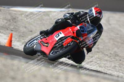 media/Nov-01-2025-TrackDaz (Sat) [[2b4d5192bc]]/A Group/12pm (Turn 2 (Outside)/